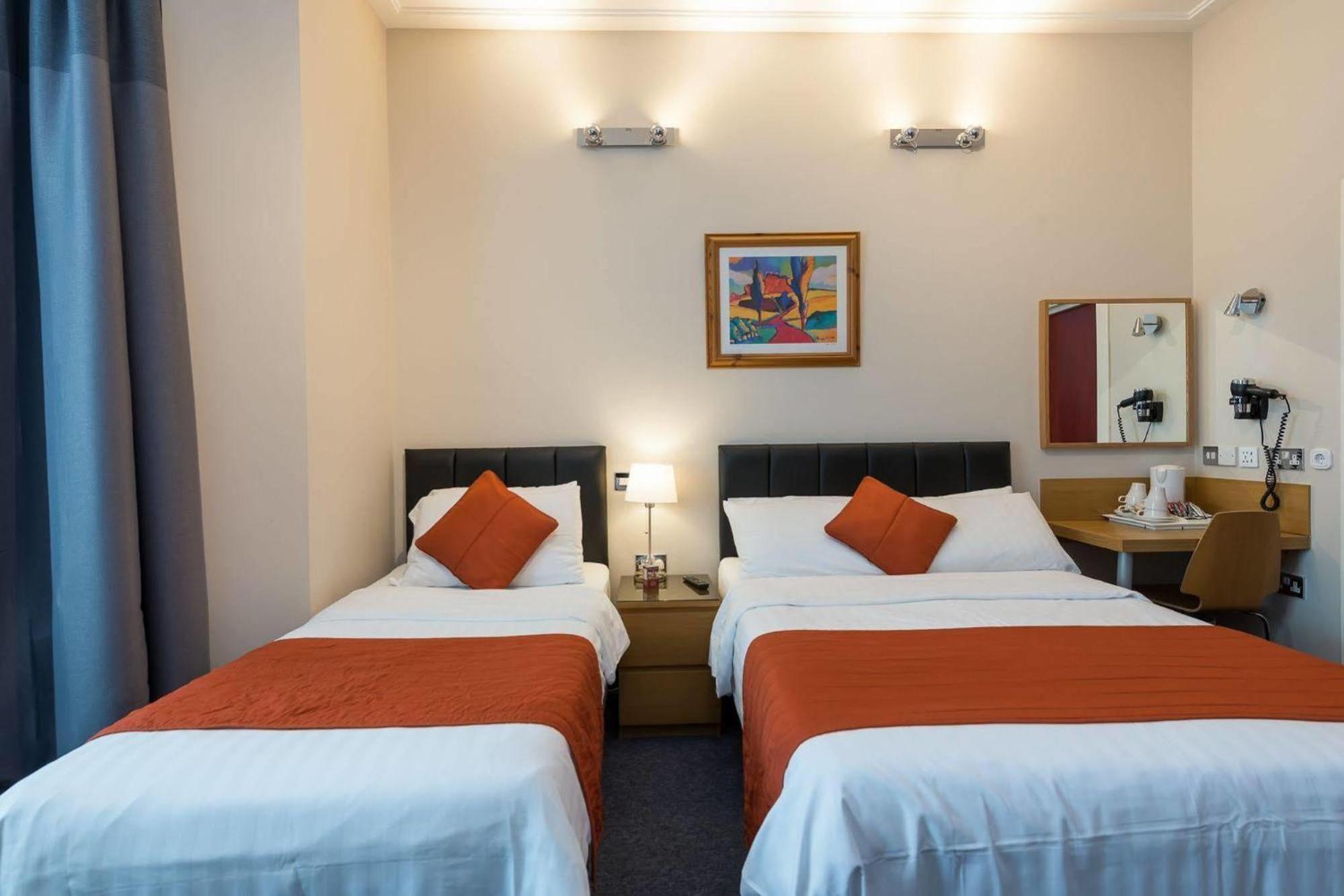 Adria Hotel London Luaran gambar